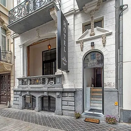 Monarc Otel 4*