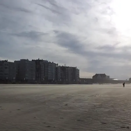 Monarc Остенде