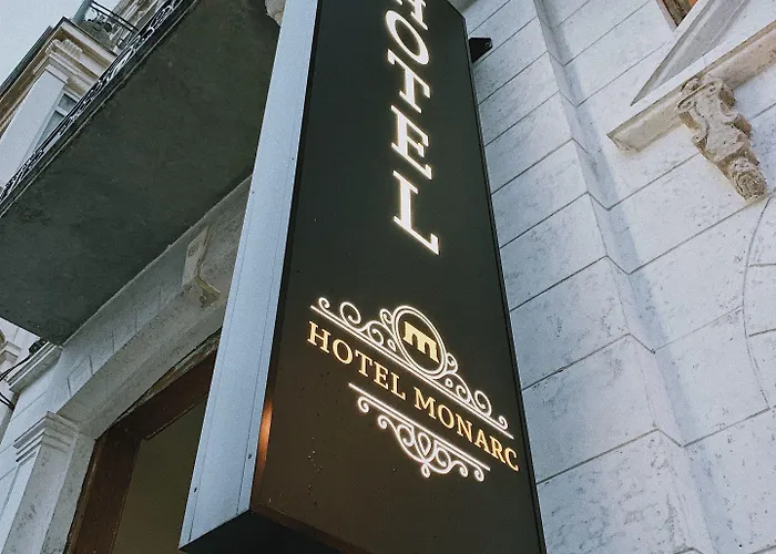 Monarc Hotel