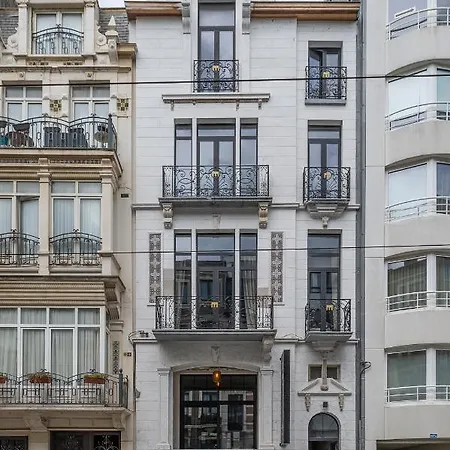 Monarc Hotel